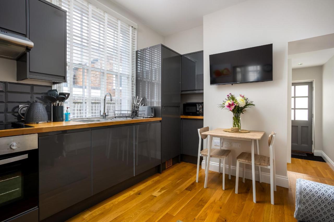 Contemporary Ground Floor Apartment - Town Centre With Parking! Cheltenham Zewnętrze zdjęcie