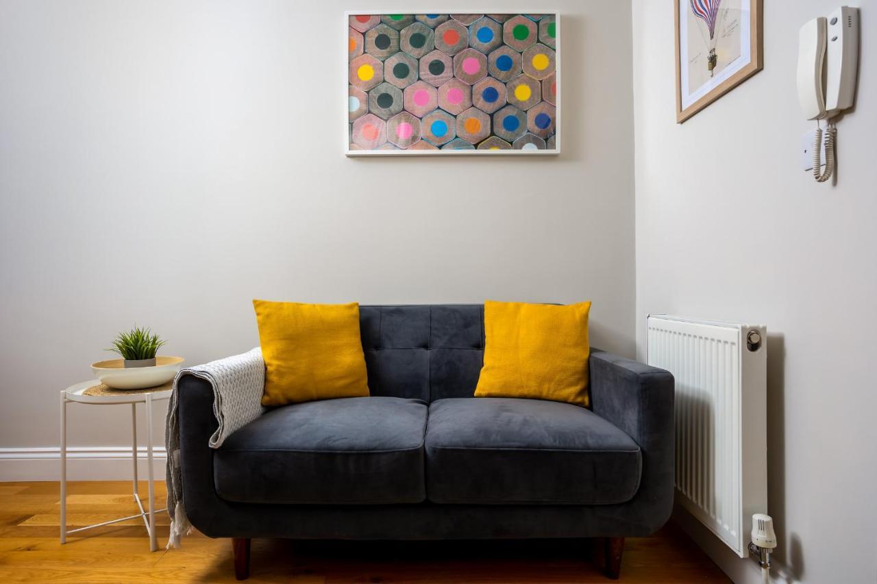 Contemporary Ground Floor Apartment - Town Centre With Parking! Cheltenham Zewnętrze zdjęcie
