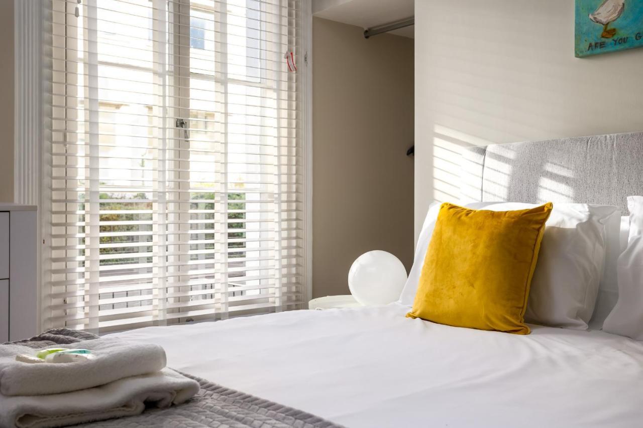 Contemporary Ground Floor Apartment - Town Centre With Parking! Cheltenham Zewnętrze zdjęcie